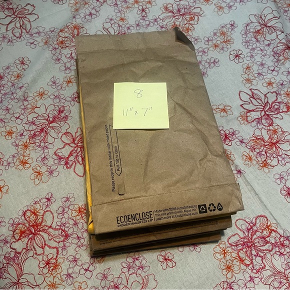 Free with purchase- Lot of Eco friendly padded mailers - 28 total - Picture 4 of 5